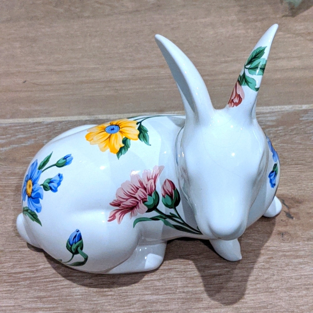VTG Tiffany & Co. floral porcelain Sintra rabbit with mild crazing